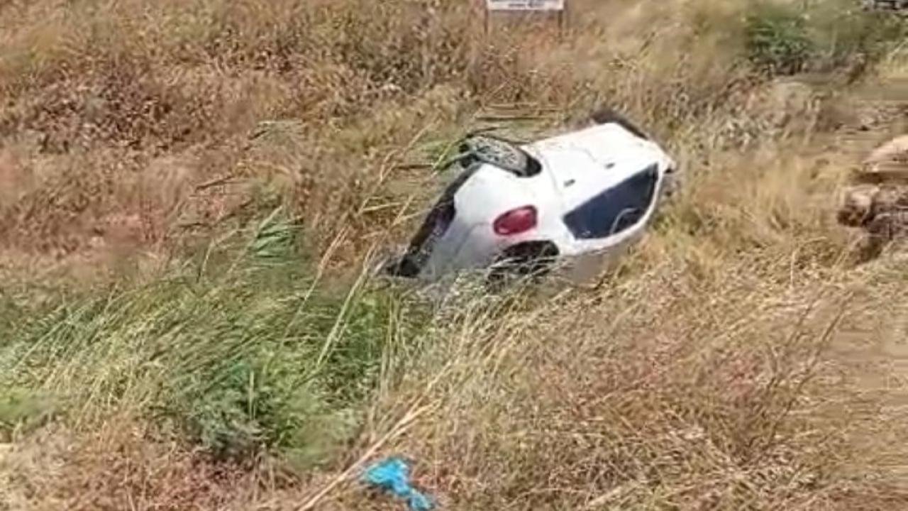 İki otomobil çarpıştı: Çok sayıda yaralı var!