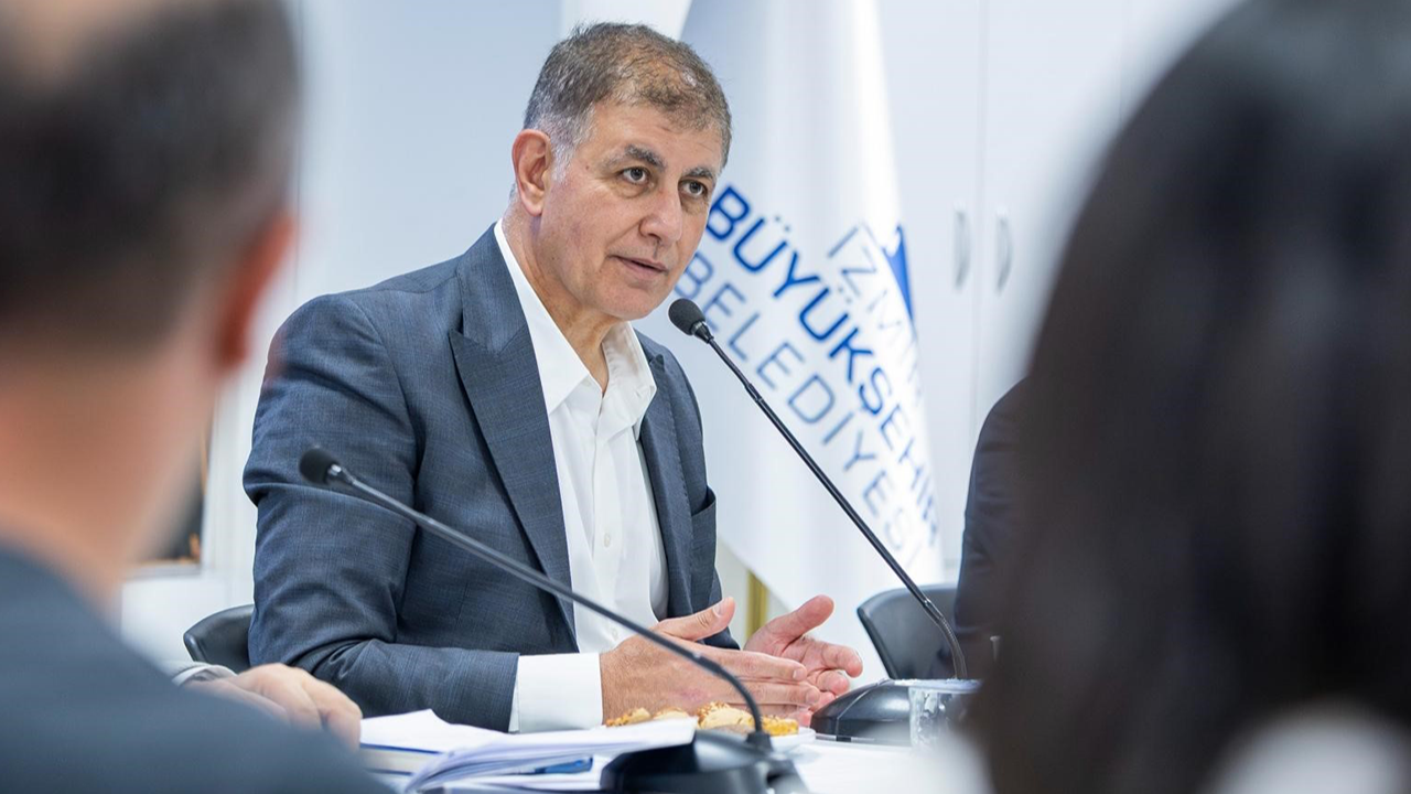 İzmir Büyükşehir Belediye Başkanı Cemil Tugay CHP'den istifa etti!