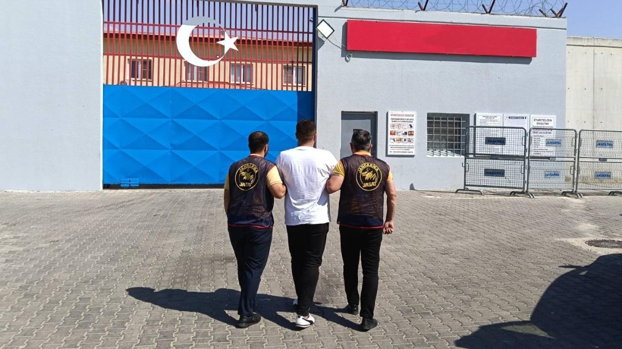 Kesinleşmiş hapis cezasıyla aranan şahıs yakalandı!
