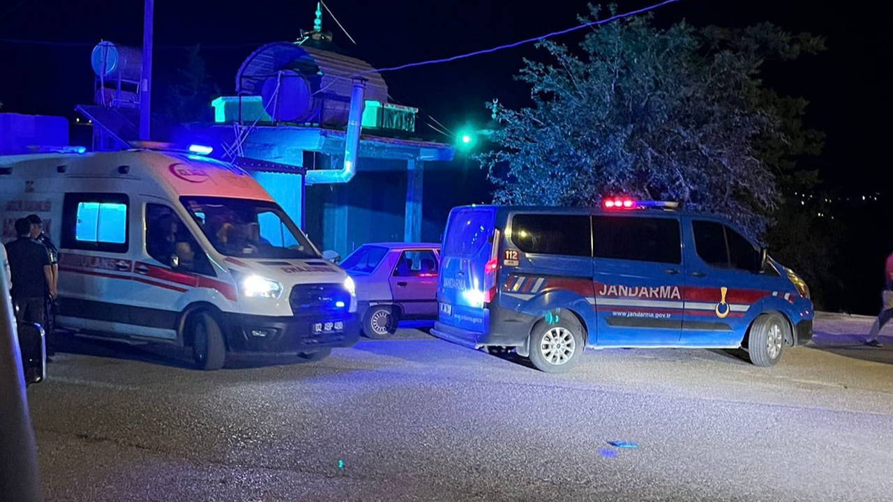 Türbe'de iki grup arasında silahlı kavga!