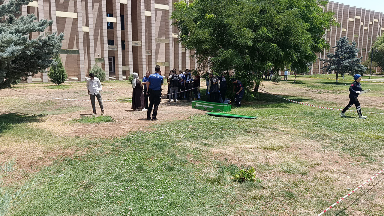 Urfa'da bir genç parkta ölü bulundu!