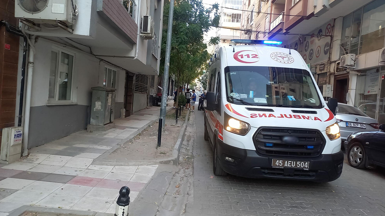 Koku yayılan evden ceset çıktı!