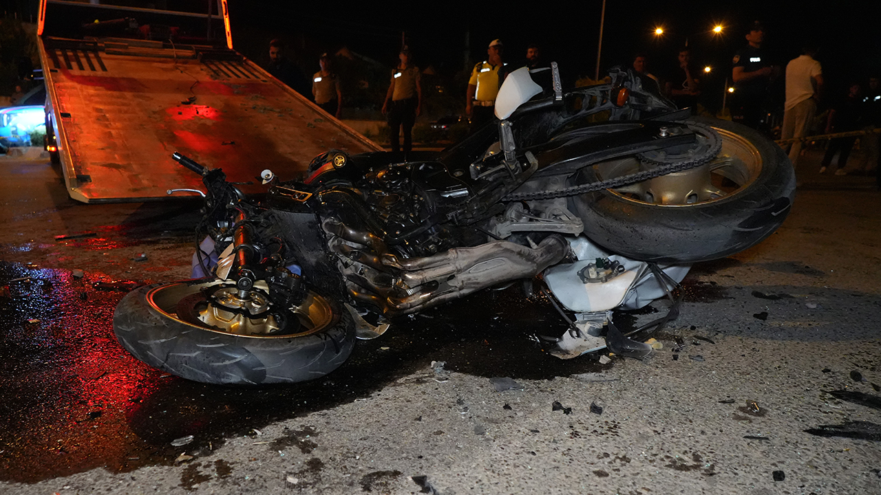 Motosiklet ile otomobil çarpıştı: Uzman çavuş hayatını kaybetti