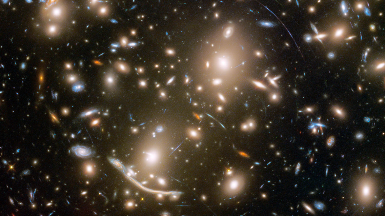 NASA duyurdu: Roman, karanlık maddenin gizemini araştıracak!