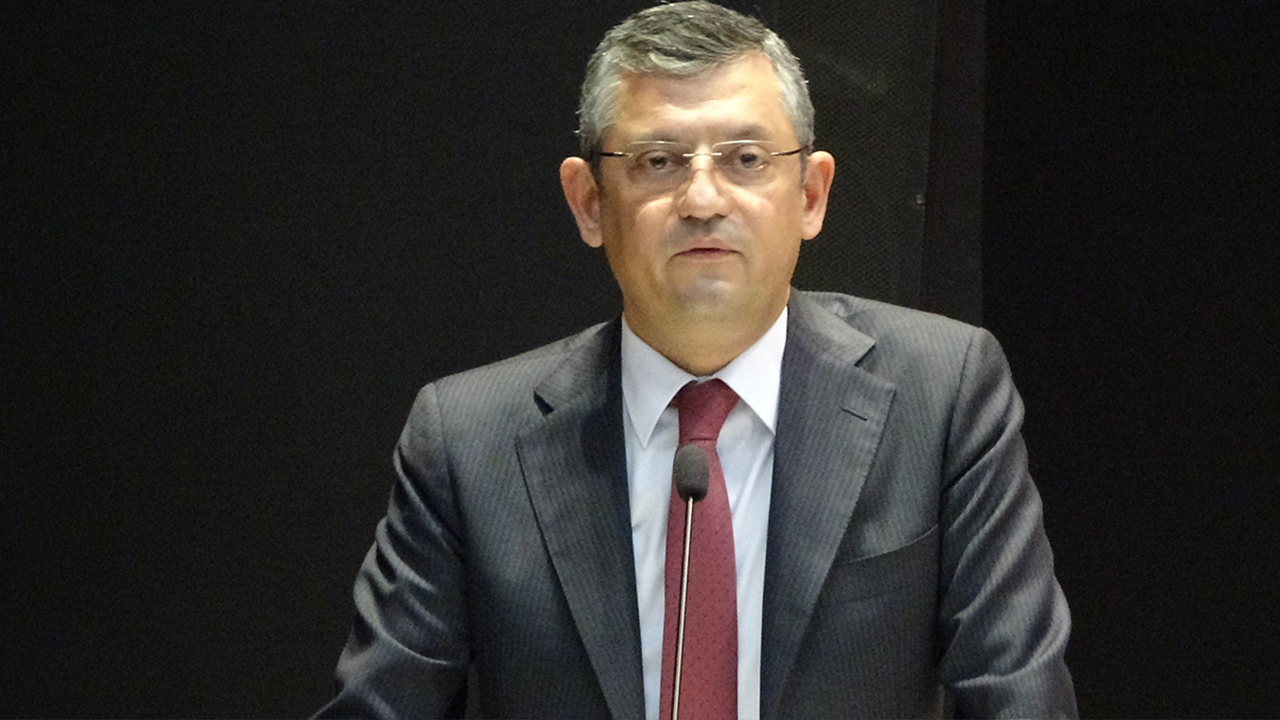 Özgür Özel Yeni Parti Genel Başkanı oldu!