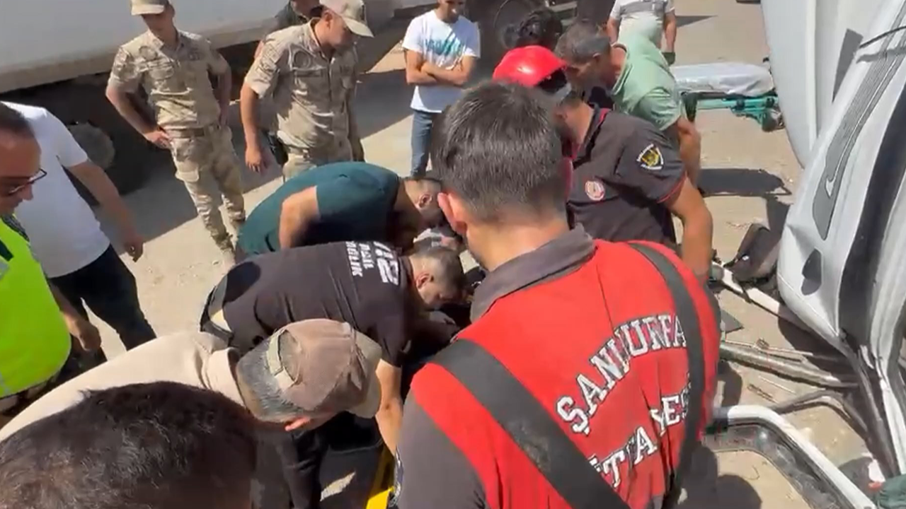 Urfa'da feci kaza: Ölü ve yaralı var!