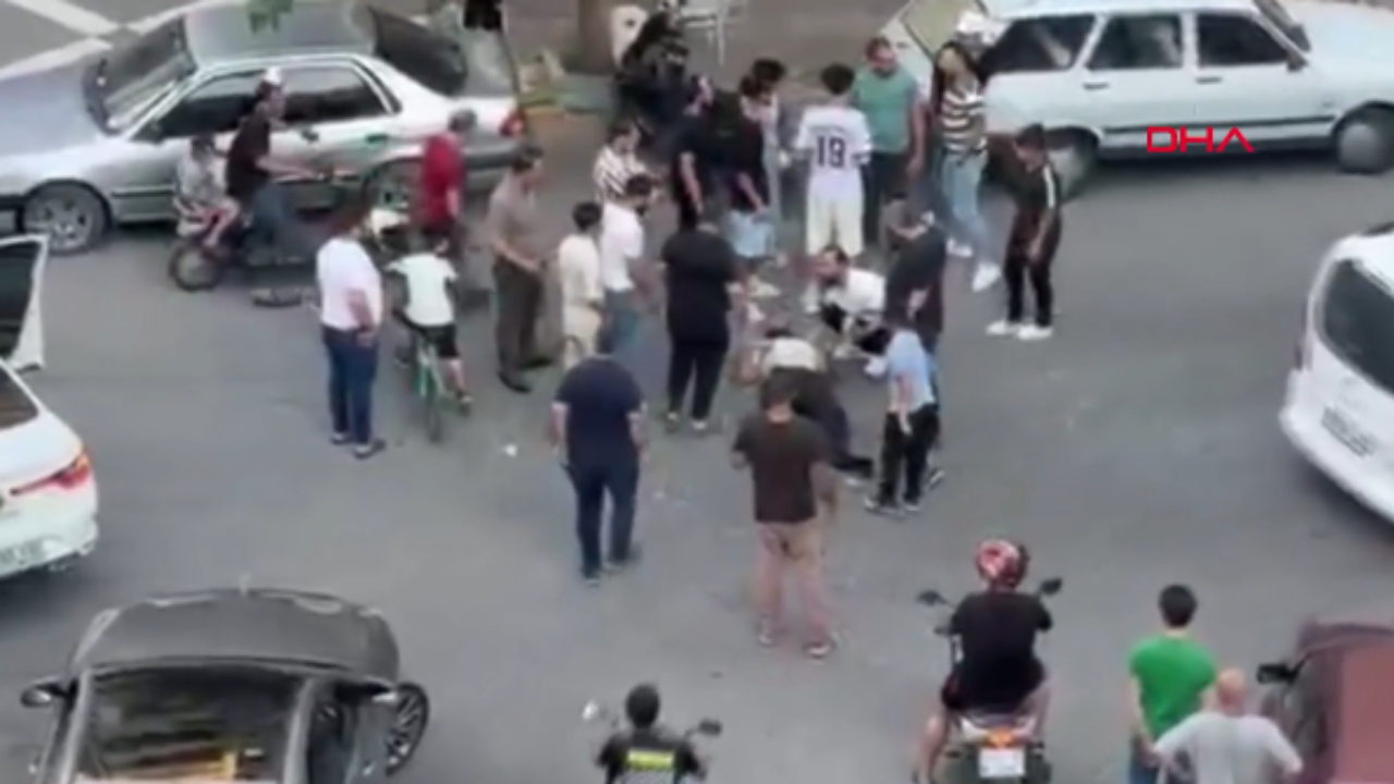 Urfa'da iki grup arasındaki kavga kamerada: Çok sayıda yaralı var!