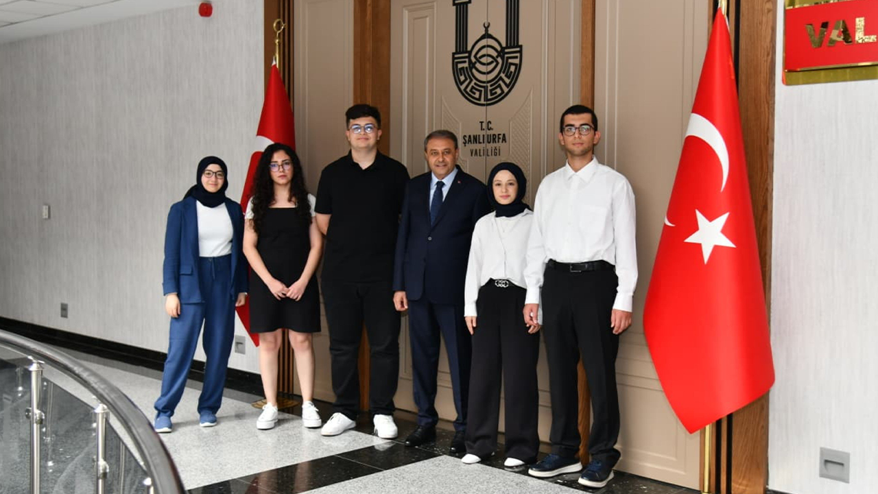 Vali Şıldak, derece yapan öğrencileri misafir etti!