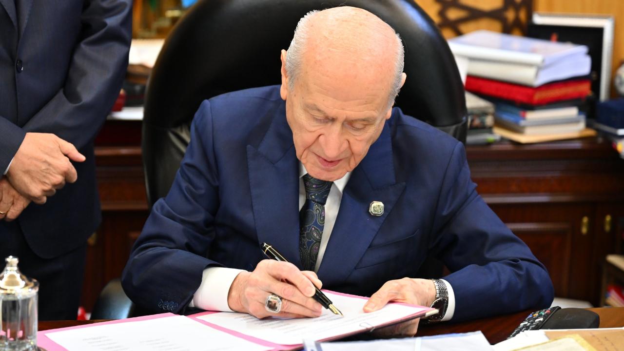 Bahçeli: "Bu imzayla bin yıllık kardeşliğimiz bir kez daha tescillenmiştir"