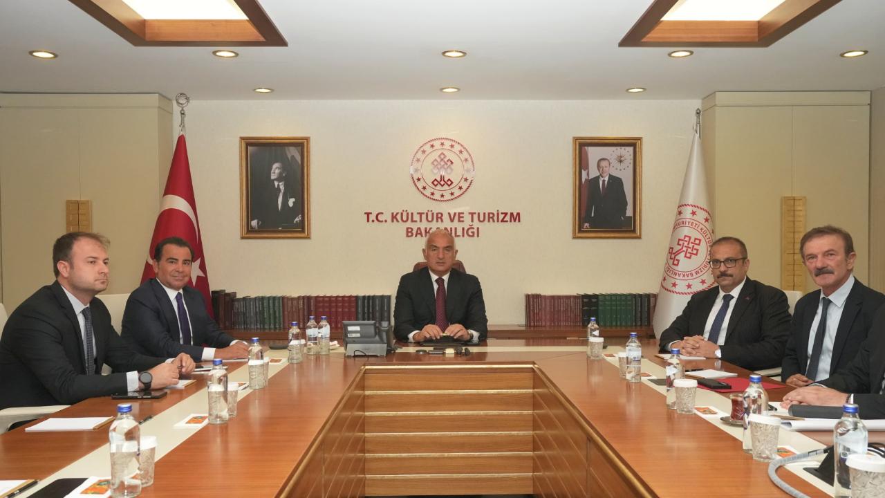 Bakan Ersoy’dan Taş Tepeler ile ilgili önemli açıklamalar!