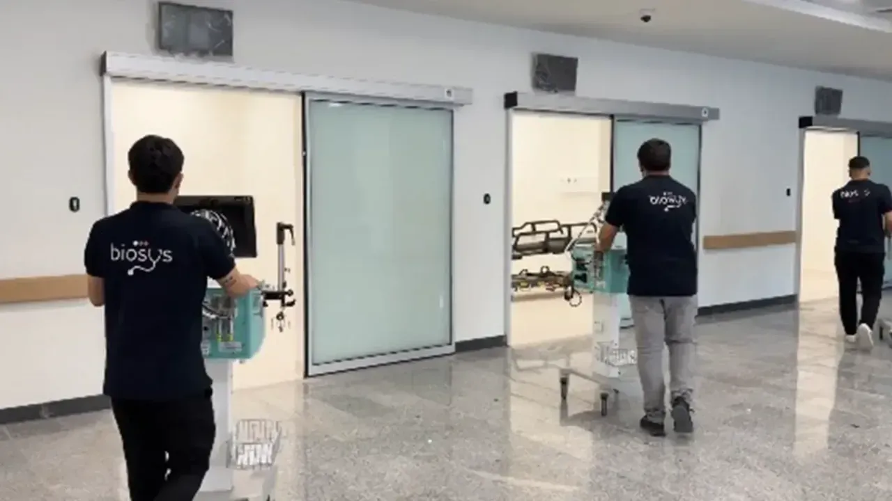 Bakan Memişoğlu Şanlıurfa Şehir Hastanesine ulaştığını duyurdu!