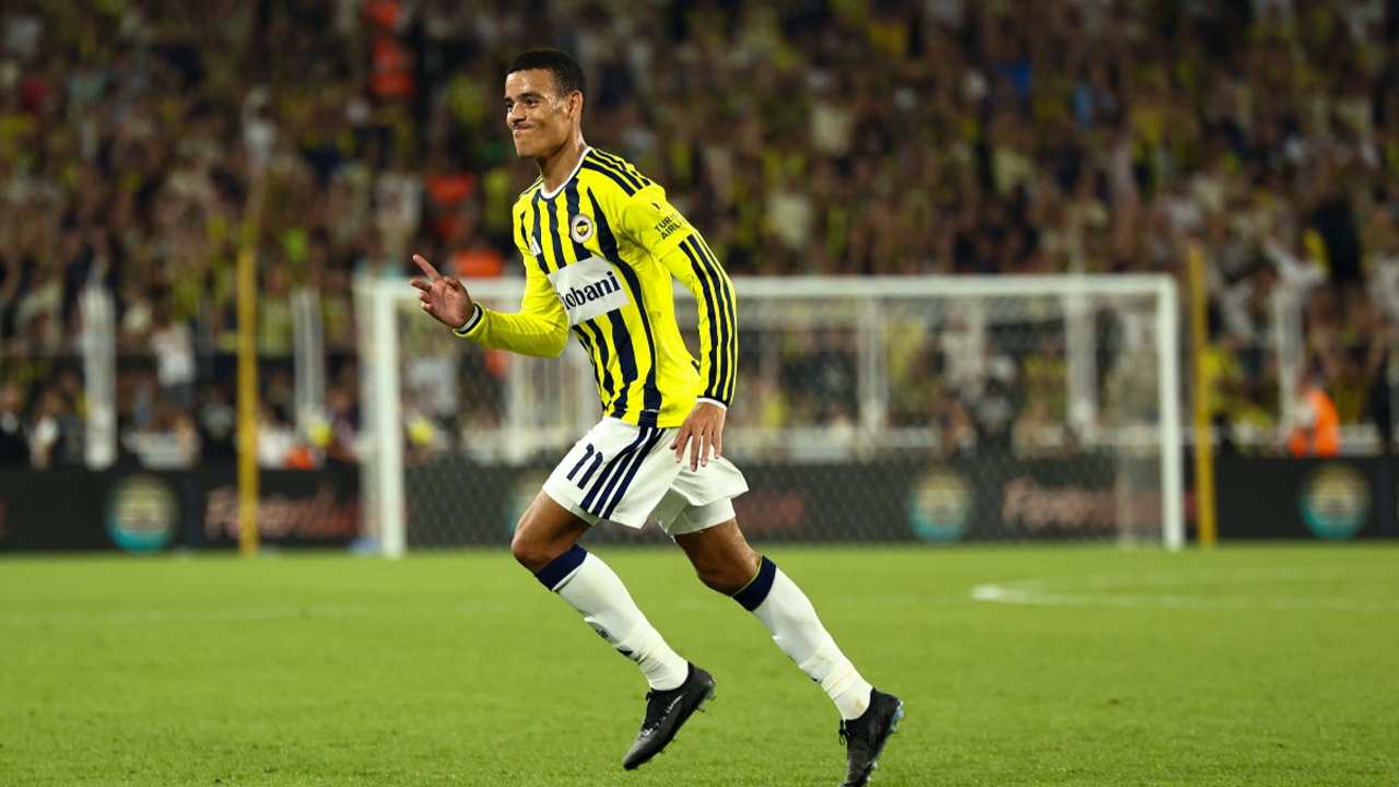Fenerbahçe sahasında Lyon ile berabere kaldı!