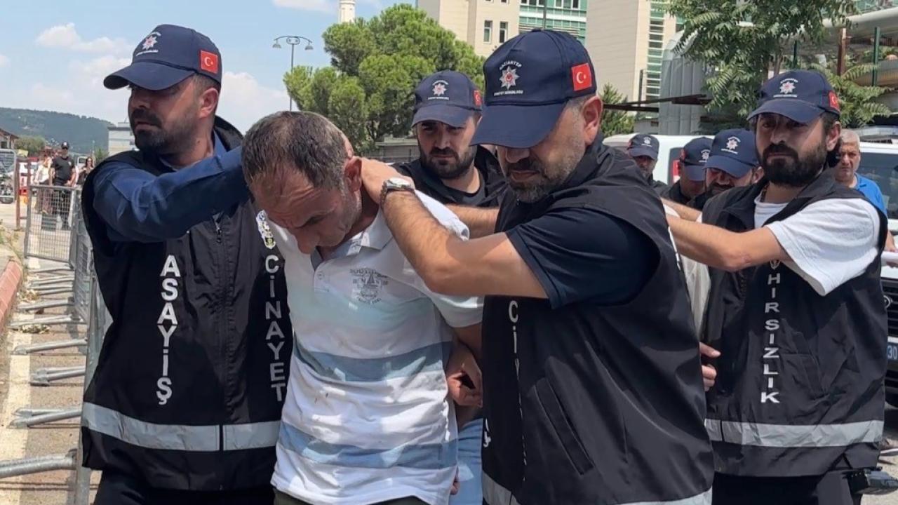 Milletvekilini bıçaklayıp ‘pişmanım' diyen zanlı tutuklandı!
