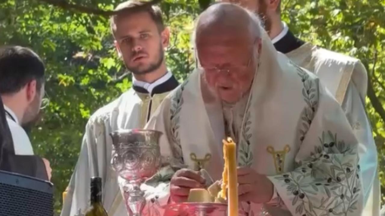 Patrik Bartholomeos Erdek’te ayin yönetti!