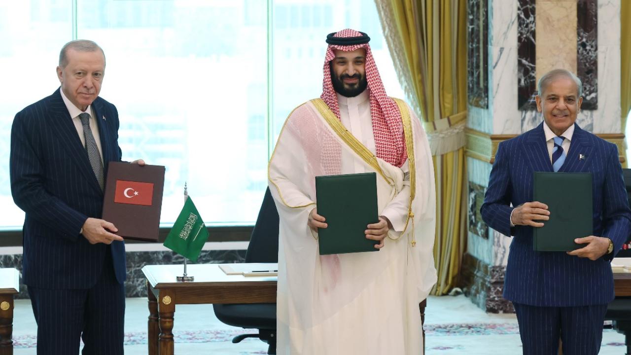 Türkiye, Suudi Arabistan ve Pakistan’ın savunma paktı dünyada gündem oldu!