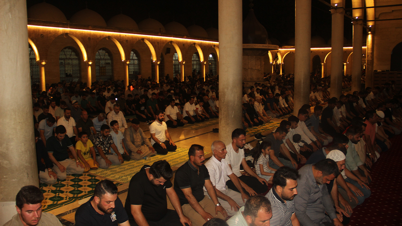 Urfa'da Mevlit Kandili camilerde idrak edildi!