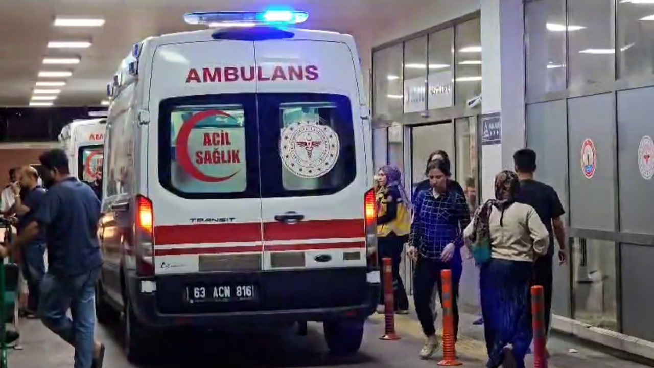 Urfa'da otomobil şarampole devrildi: Ölü ve yaralılar var!