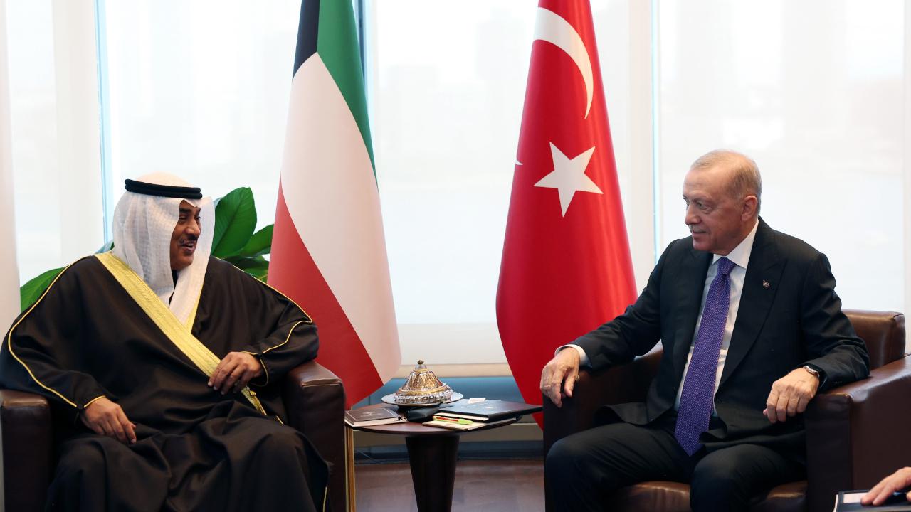 Cumhurbaşkanı Erdoğan Kuveyt Veliaht Prensi Al-Sabah ile görüştü!