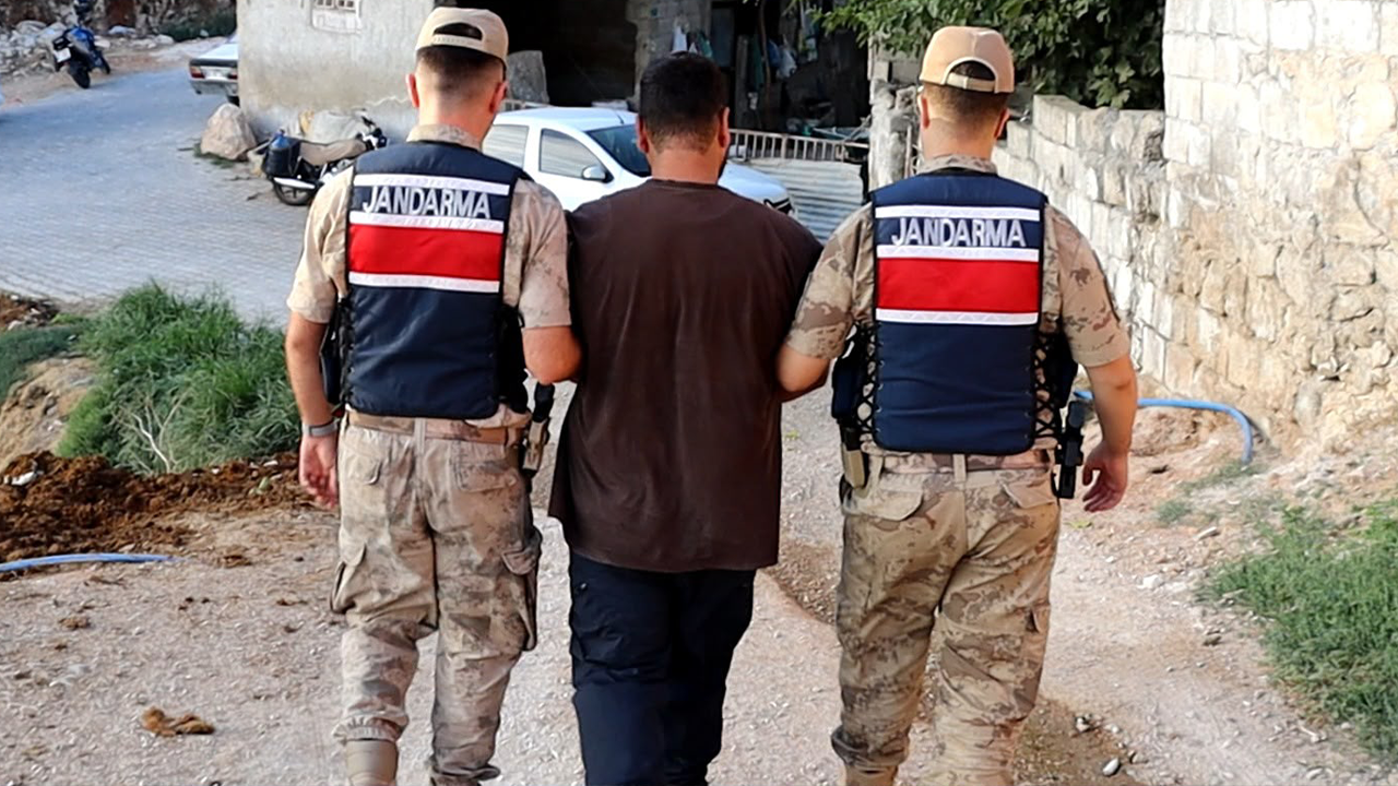 Firari hükümlü Karaköprü'de yakalandı!
