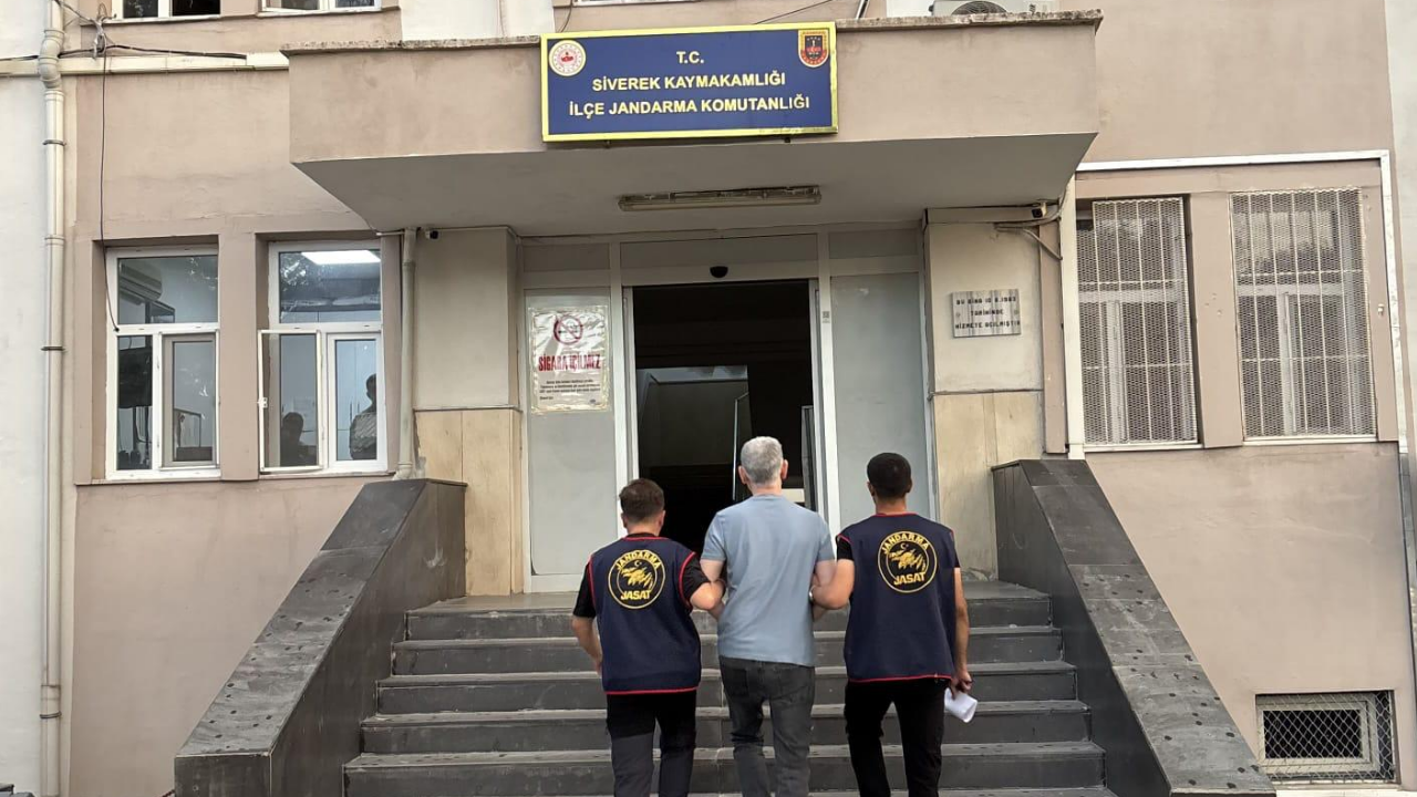 Şanlıurfa’da cinayetten aranıyordu: Bakın nerde yakalandı