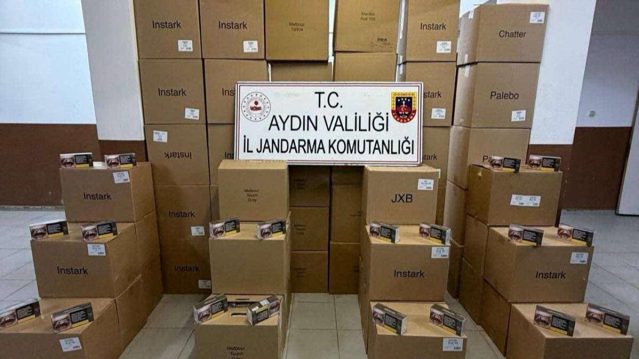 Şüpheli araçtan binlerce kaçak ürün çıktı!