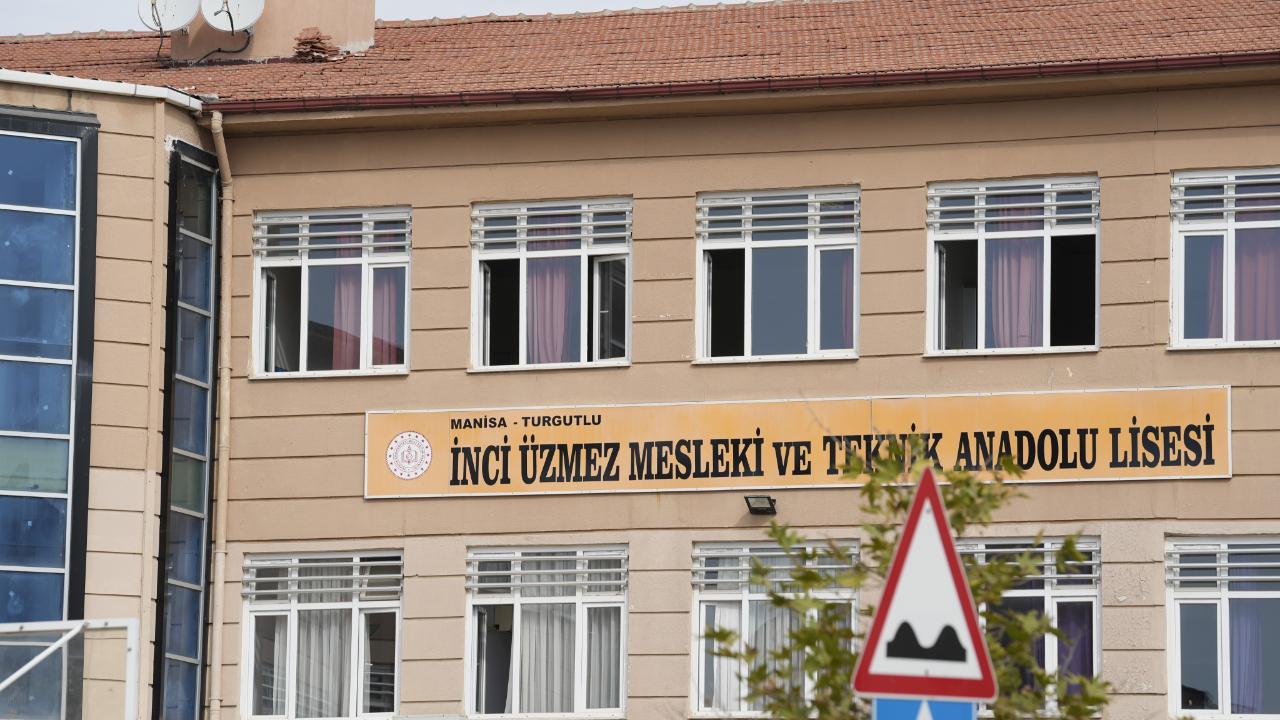 Turgutlu’daki okul saldırısında soruşturma derinleşiyor: Çok sayıda gözaltı!