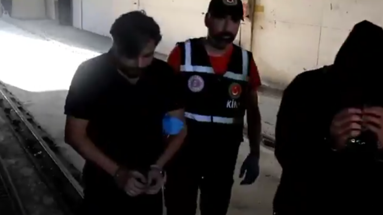 Ünlü YouTuber yurt dışına kaçarken yakalandı!