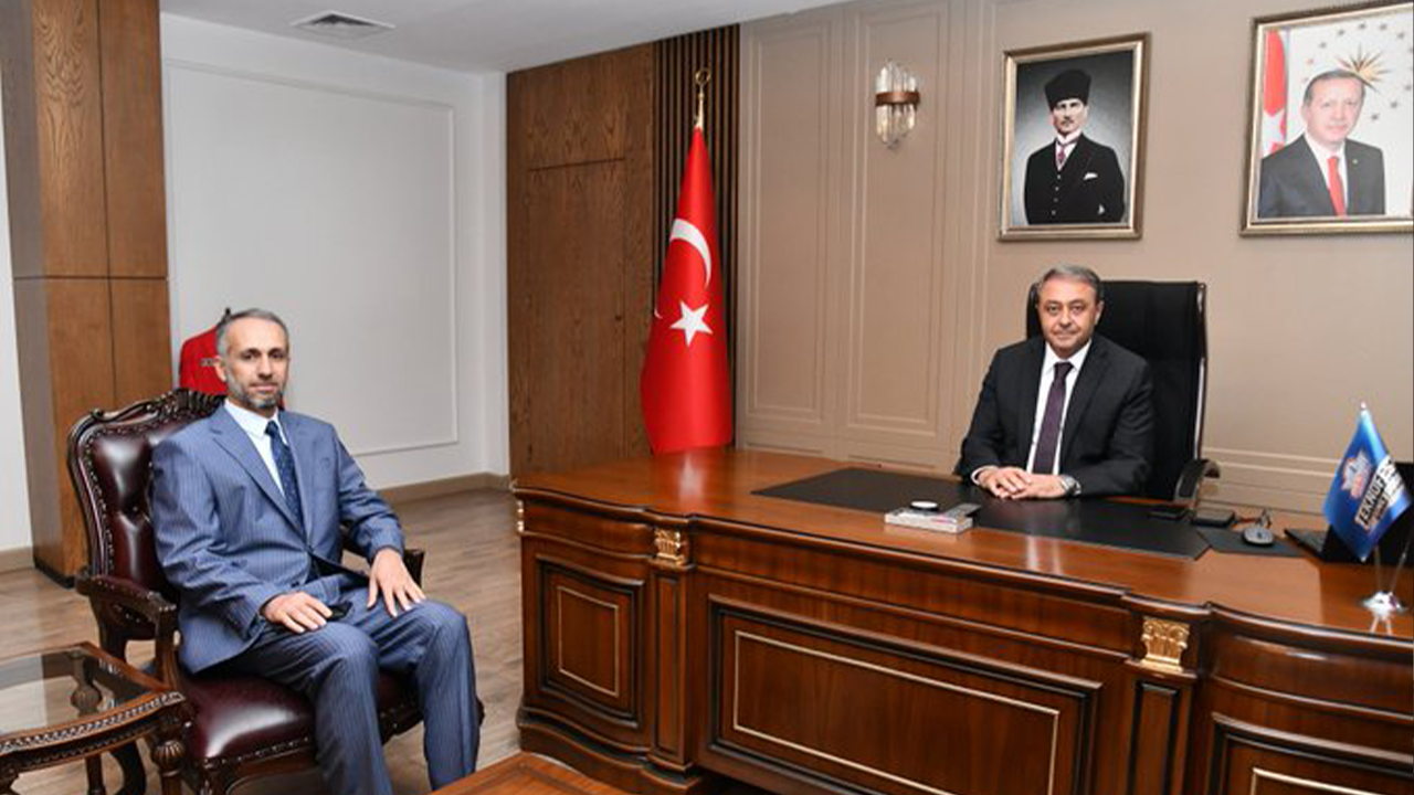 Urfa’ya yeni atanan müftü Vali Şıldak’ı ziyaret etti!