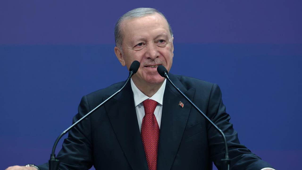 Cumhurbaşkanı Erdoğan: "Türkiye'nin gelecek yüz yılına biz damga vuracağız"