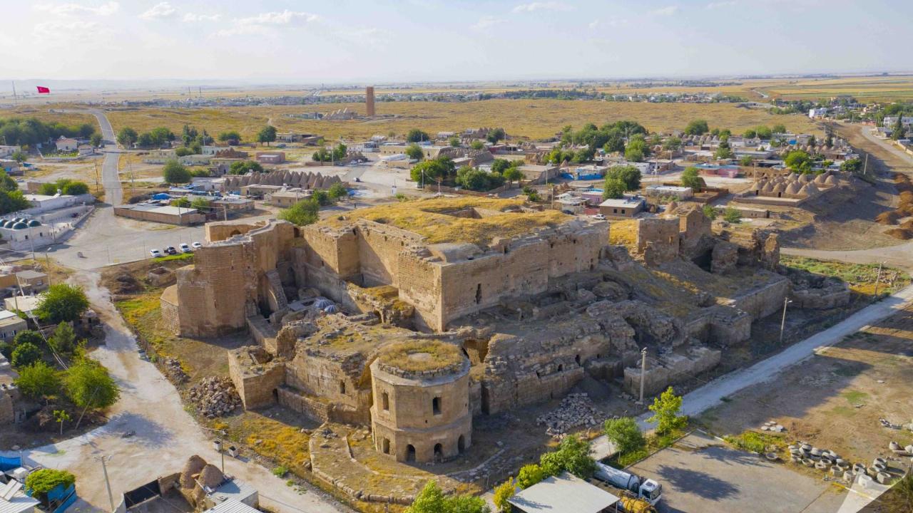 Harran ve Akçakale’nin yeni müftüleri göreve başladı