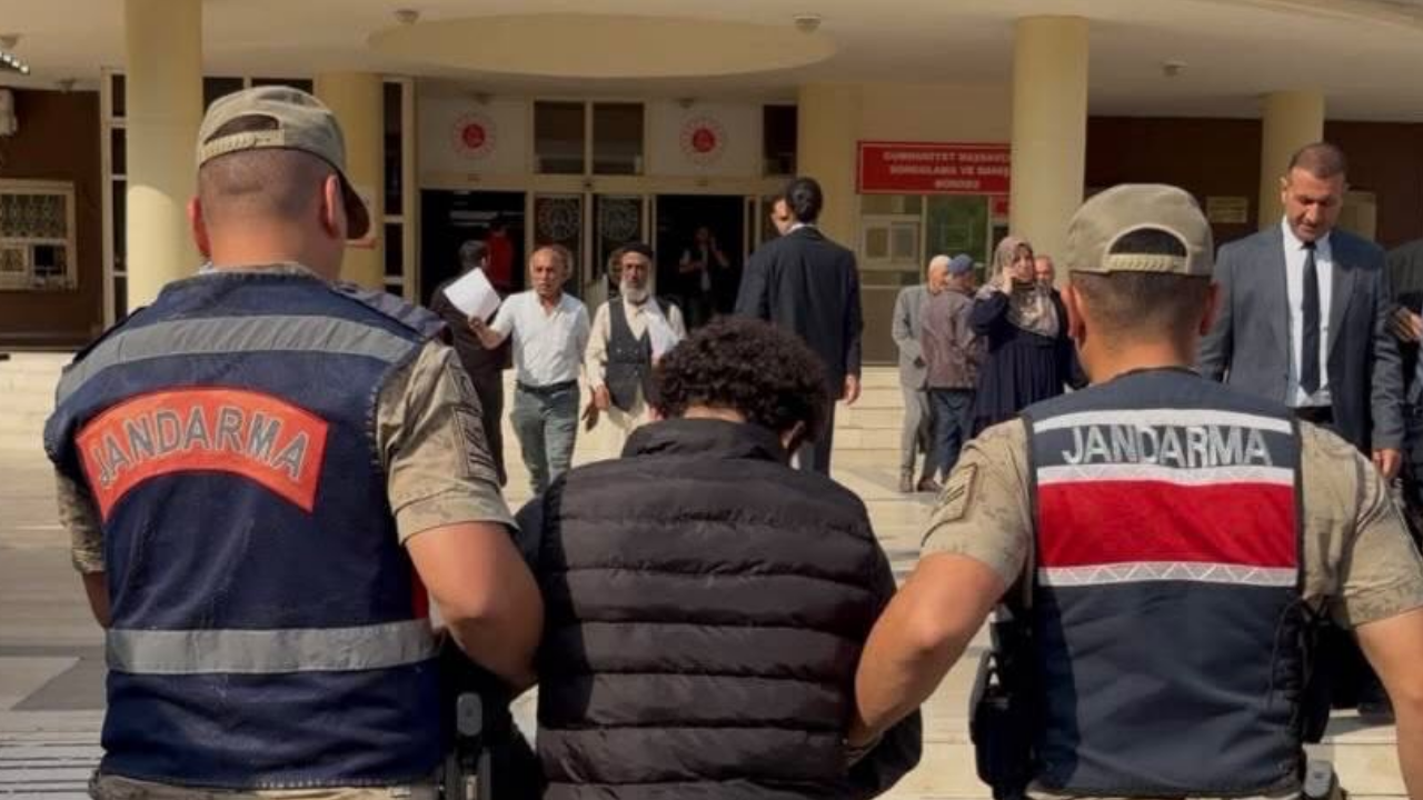 Jandarma’dan kaçamadı: Karaköprü’de yakayı ele verdi