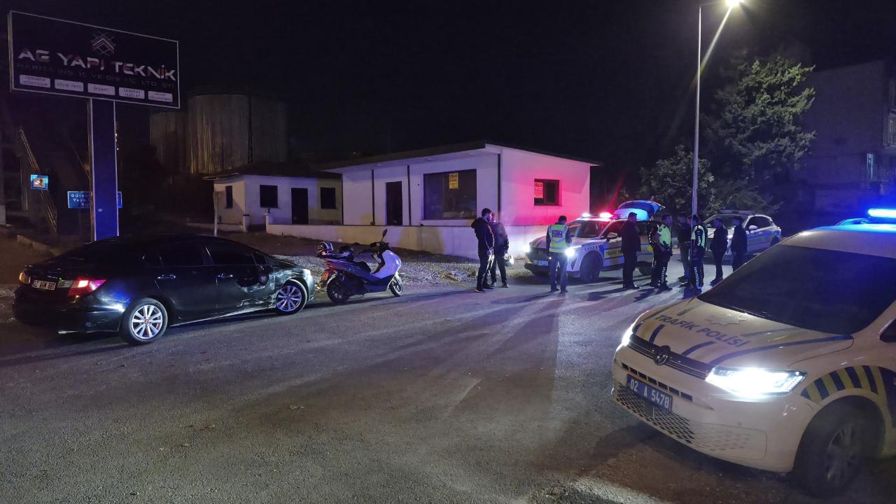Otomobil ile motosiklet çarpıştı: Yaralı var!