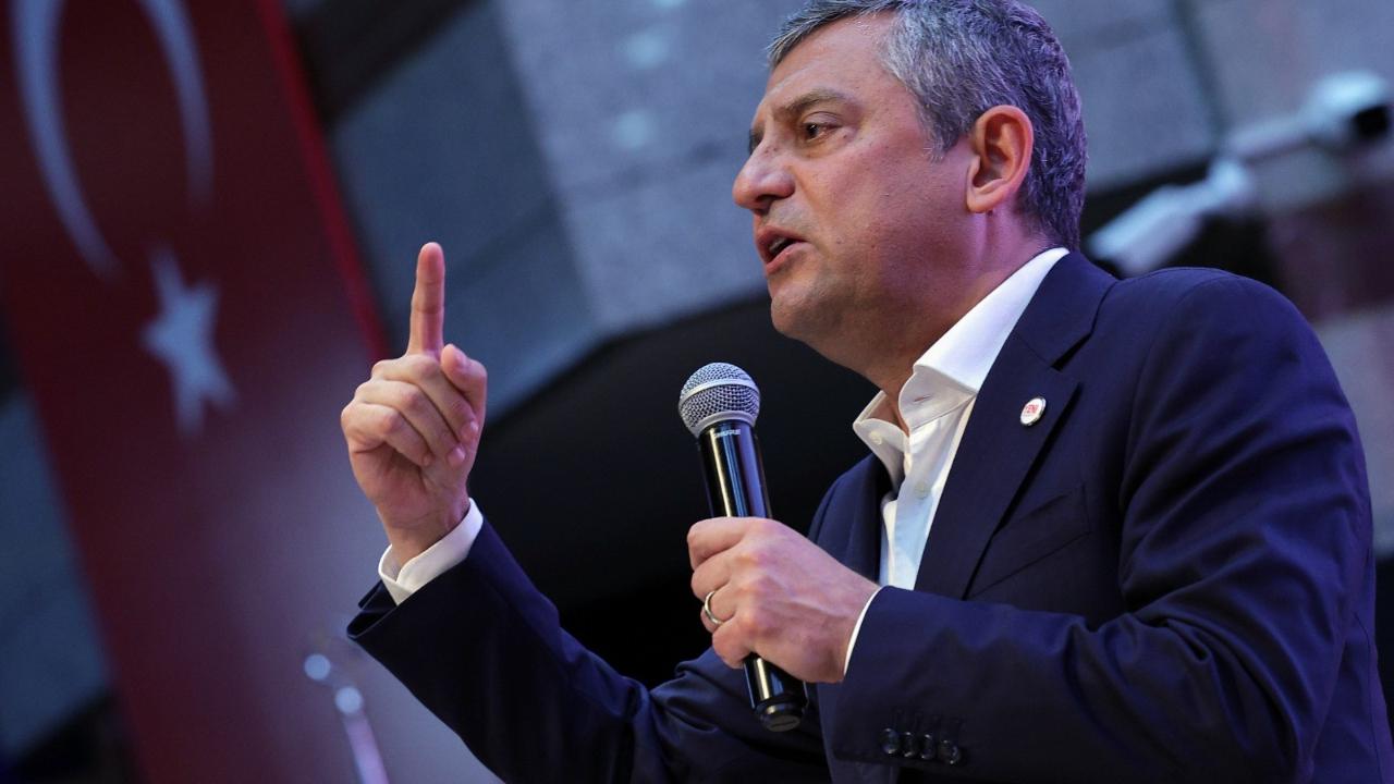 Özgür Özel: "Yeni siyasetle birlikte hiçbir şey geride bıraktıklarımız gibi olmayacak"