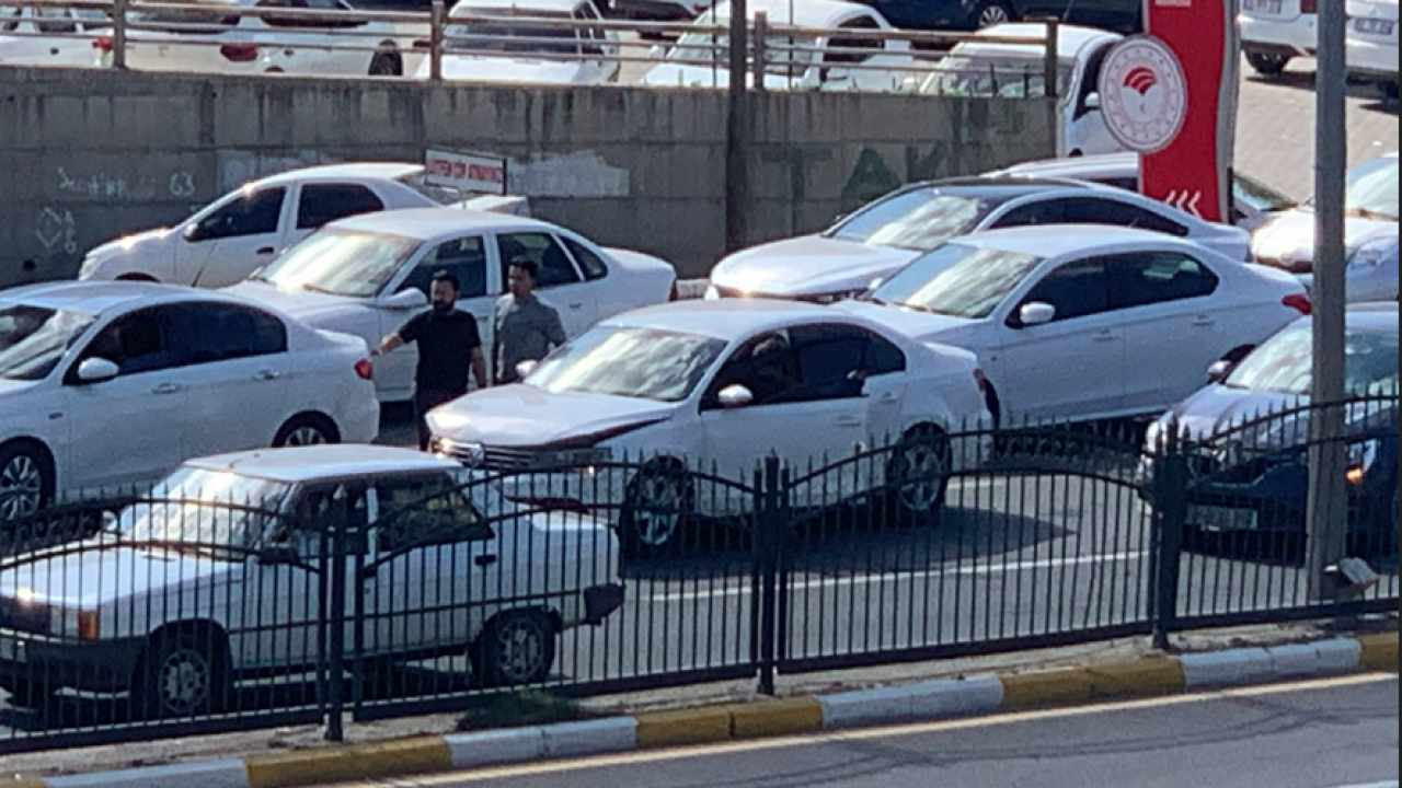Urfa'da iki araç çarpıştı!