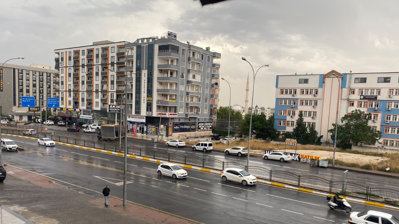 Tehlike devam ediyor: Meteoroloji 48 ili uyardı