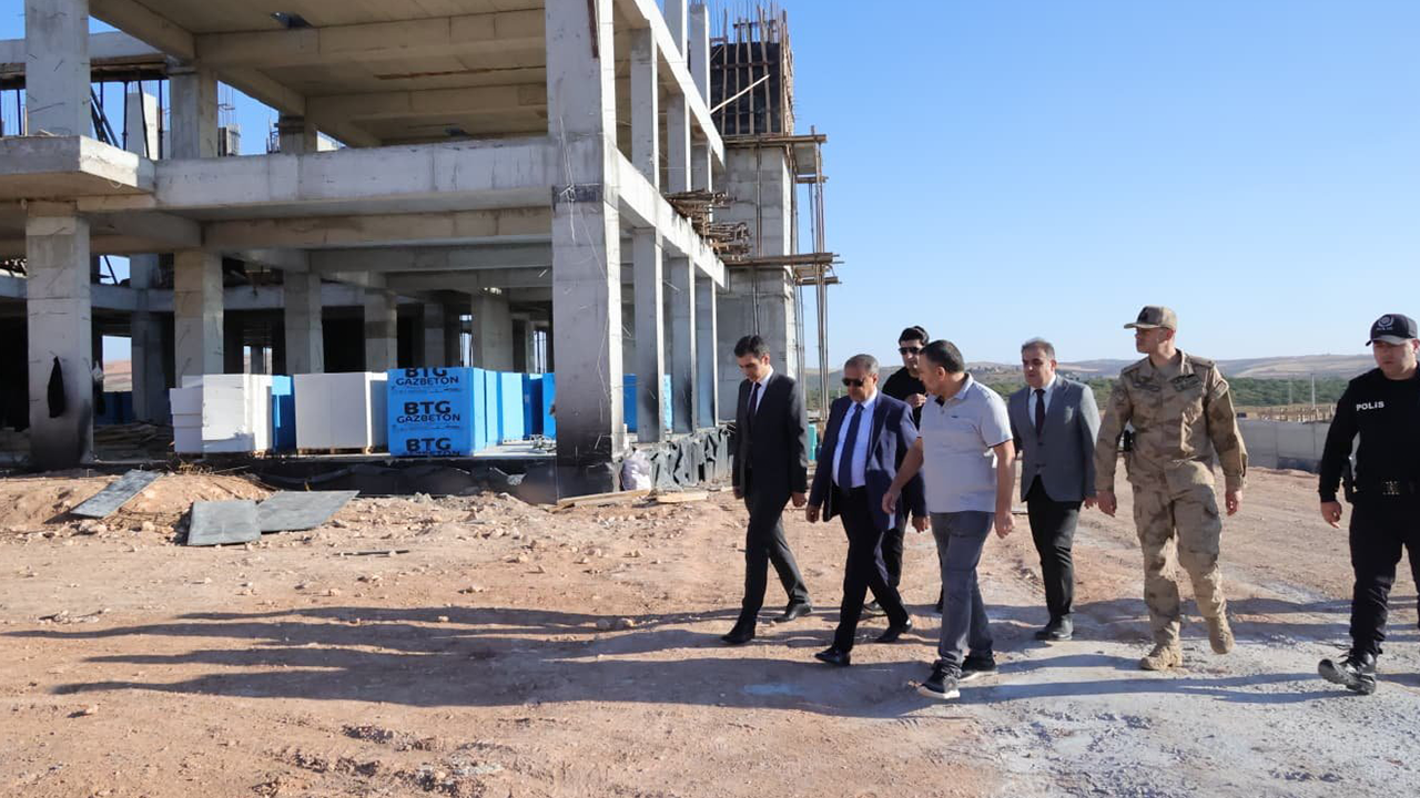 Vali Şıldak hizmet binalarındaki çalışmaları yerinde inceledi!