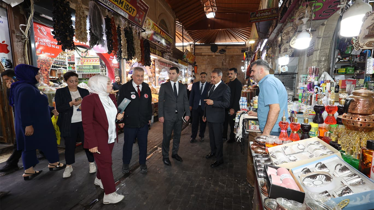Vali Şıldak Tarihi Hanlar Bölgesi'nde incelemelerde bulundu!