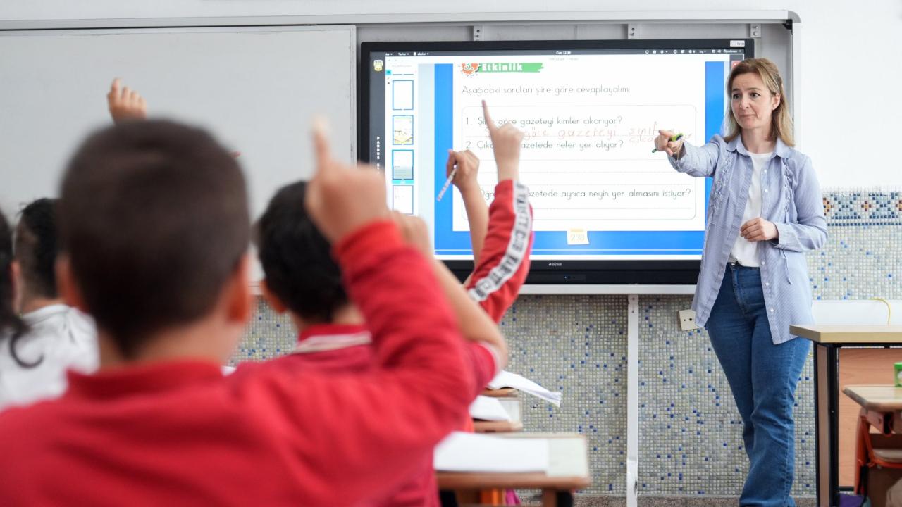 Valilik duyurdu: Okullar cuma günü tatil edildi