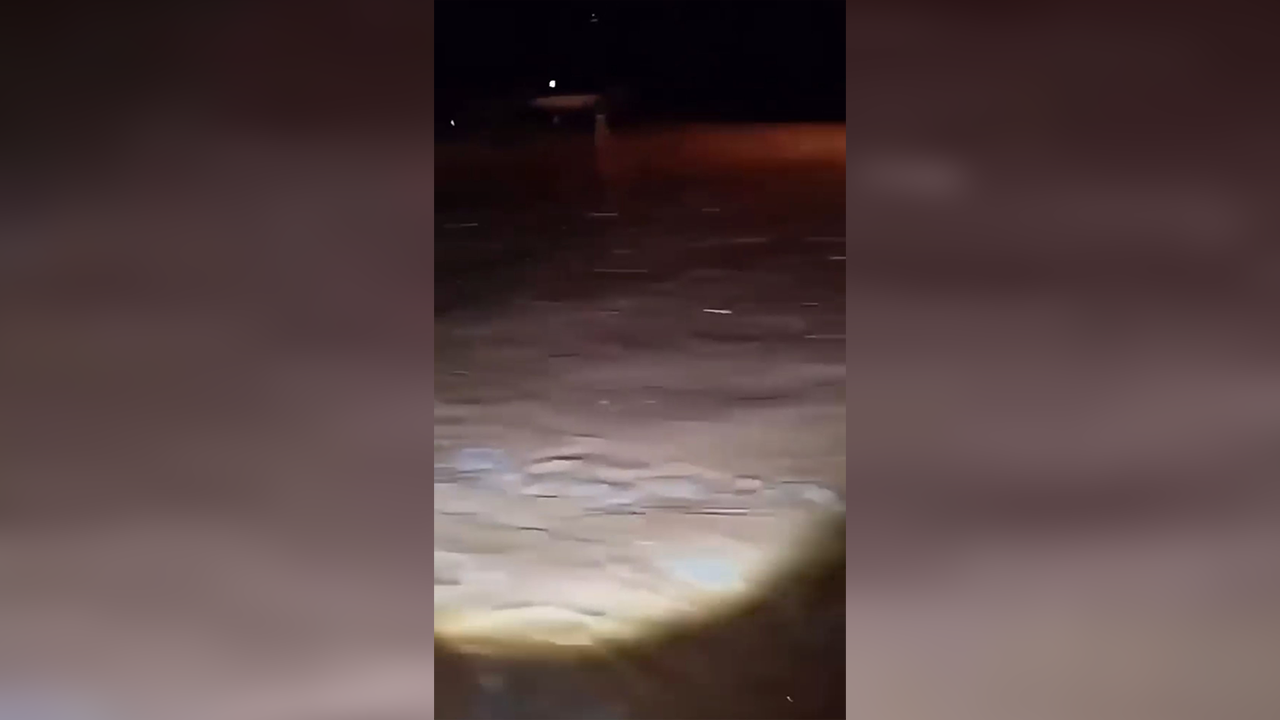 Urfa’da sağanak yağış su baskınlarına neden oldu!