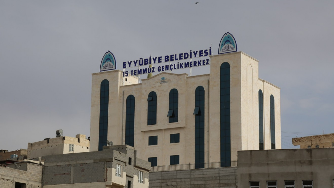 Listede Urfa’daki belediyede var! 126 belediye bütçeyi aştı!
