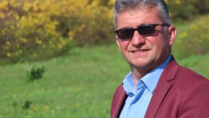 Sahnede Kalp Krizi Geçiren Sanatçı Hayatını Kaybetti
