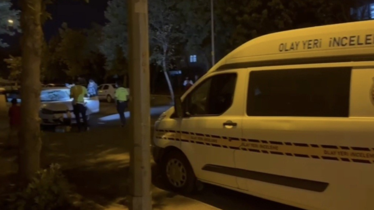 Şanlıurfa'da Anne ve Kızına Otomobil Çarptı