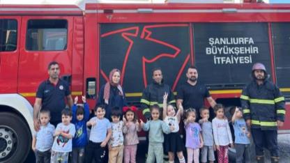 Şanlıurfa’da Miniklerden İtfaiyeye Pasta Sürprizi
