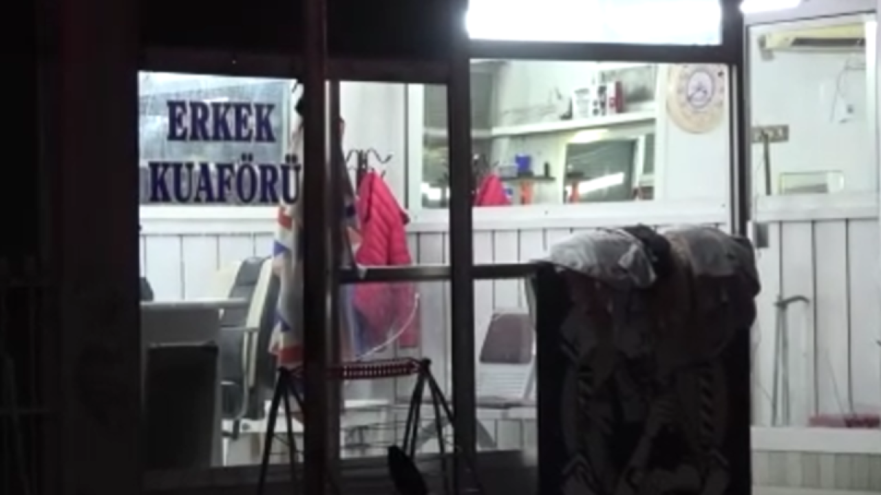 Adana’da Erkek Kuaföründe Silahlı Çatışma: 7 Kişi Yaralandı