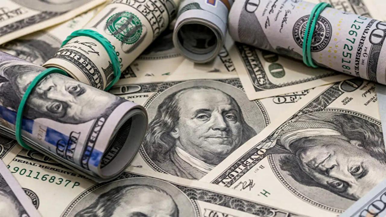Dolar Yeniden Sahneye Çıktı!