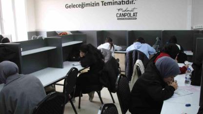 Belediye'den gençlere eğitim desteği!