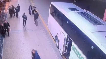 Babasını öldüren şüpheli kaçarken yakalandı: O anlar kamerada