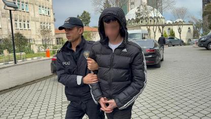 Hastane otoparkında bıçaklı kavga!