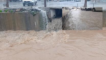 Urfa'da sağanak yağış cadde ve sokakları göle çevirdi!