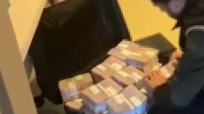 CHP'li Belediye operasyon! Balya balya 'rüşvet' paraları ele geçirildi!